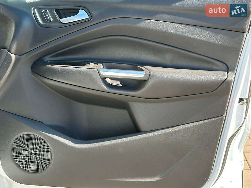 Внедорожник / Кроссовер Ford Kuga 2013 в Одессе
