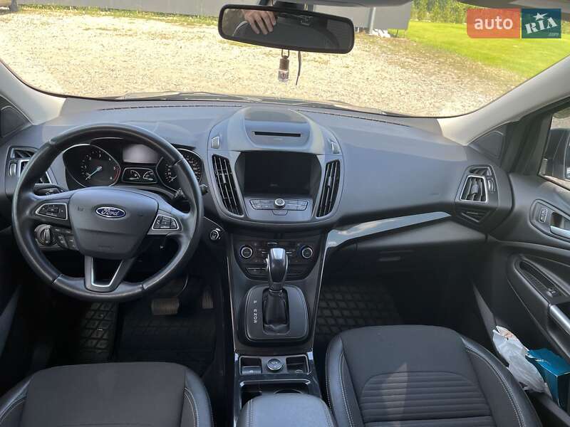 Внедорожник / Кроссовер Ford Kuga 2019 в Гатном