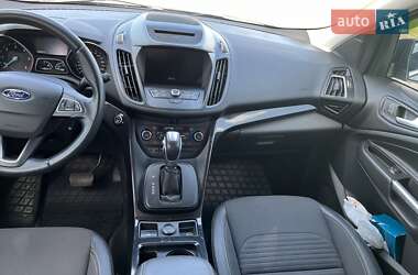 Внедорожник / Кроссовер Ford Kuga 2019 в 
