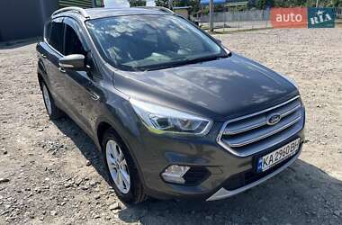 Внедорожник / Кроссовер Ford Kuga 2019 в 