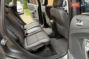 Внедорожник / Кроссовер Ford Kuga 2019 в 