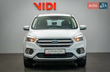 Внедорожник / Кроссовер Ford Kuga 2018 в 