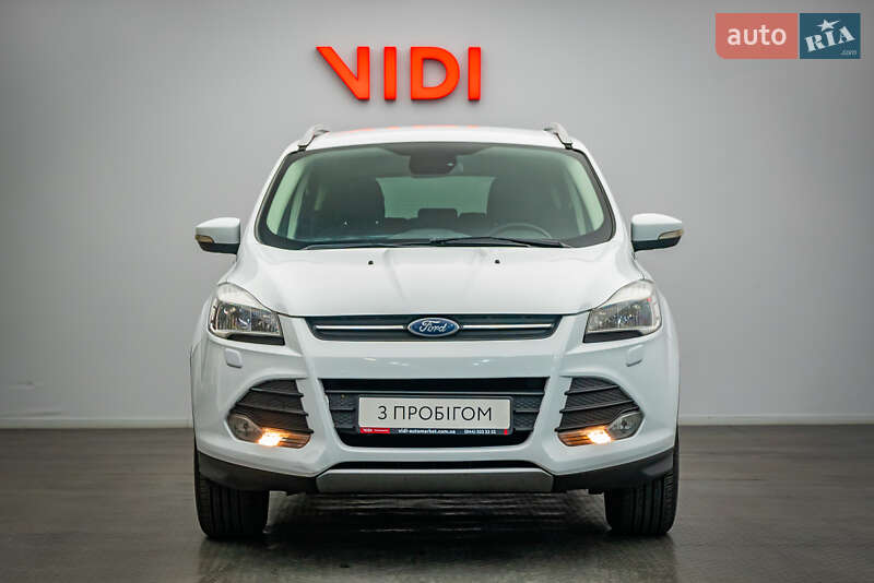 Внедорожник / Кроссовер Ford Kuga 2016 в Киеве