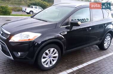 Внедорожник / Кроссовер Ford Kuga 2010 в 