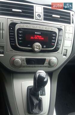 Внедорожник / Кроссовер Ford Kuga 2010 в 