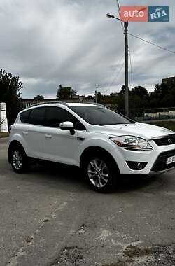 Внедорожник / Кроссовер Ford Kuga 2012 в 