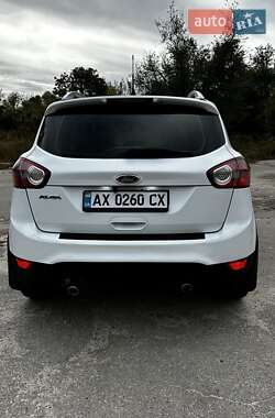 Внедорожник / Кроссовер Ford Kuga 2012 в 