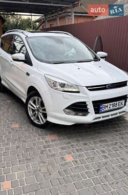 Позашляховик / Кросовер Ford Kuga 2016 в 