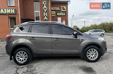 Внедорожник / Кроссовер Ford Kuga 2011 в 