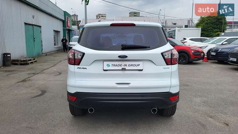 Внедорожник / Кроссовер Ford Kuga 2017 в Киеве