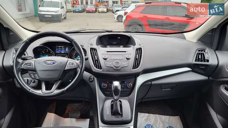 Внедорожник / Кроссовер Ford Kuga 2017 в Киеве