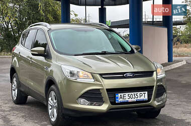 Внедорожник / Кроссовер Ford Kuga 2013 в 