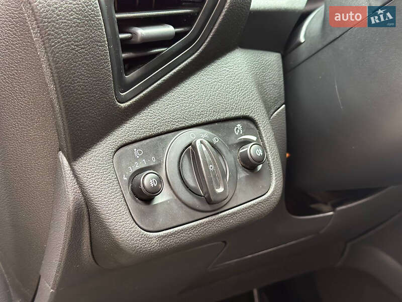 Внедорожник / Кроссовер Ford Kuga 2013 в Днепре