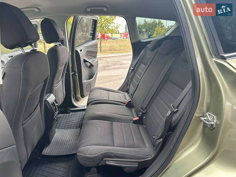 Внедорожник / Кроссовер Ford Kuga 2013 в Днепре