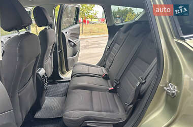 Внедорожник / Кроссовер Ford Kuga 2013 в 
