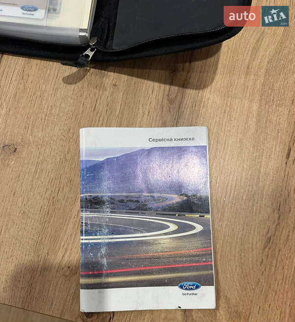 Внедорожник / Кроссовер Ford Kuga 2013 в Днепре