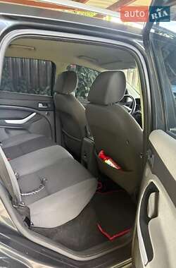 Внедорожник / Кроссовер Ford Kuga 2010 в 