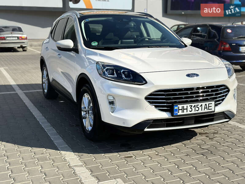 Внедорожник / Кроссовер Ford Kuga 2021 в Одессе