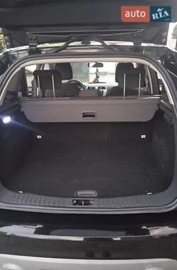 Внедорожник / Кроссовер Ford Kuga 2011 в 