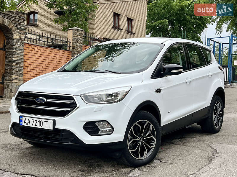 Ford Kuga 2017