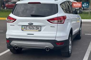 Внедорожник / Кроссовер Ford Kuga 2016 в 
