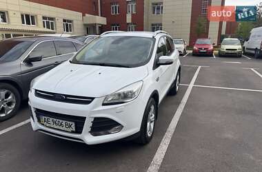 Внедорожник / Кроссовер Ford Kuga 2016 в 