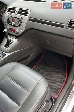Внедорожник / Кроссовер Ford Kuga 2010 в 