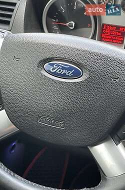 Внедорожник / Кроссовер Ford Kuga 2010 в 