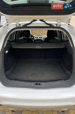 Внедорожник / Кроссовер Ford Kuga 2010 в 