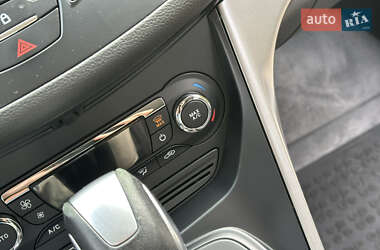Внедорожник / Кроссовер Ford Kuga 2013 в 