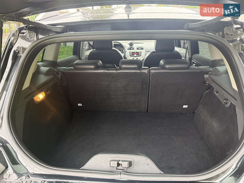Внедорожник / Кроссовер Ford Kuga 2011 в Борщеве