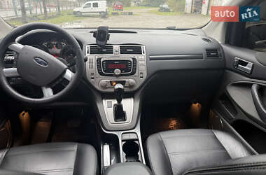 Внедорожник / Кроссовер Ford Kuga 2011 в 