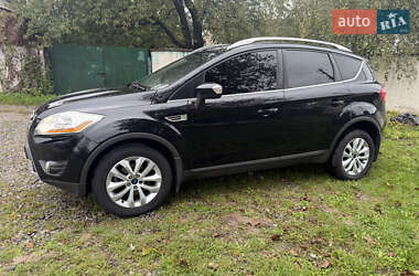 Внедорожник / Кроссовер Ford Kuga 2011 в 