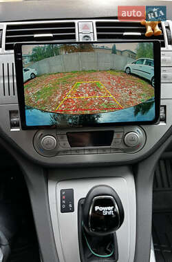Позашляховик / Кросовер Ford Kuga 2011 в 