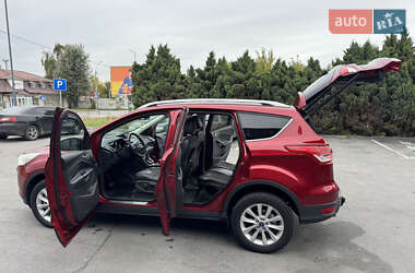 Внедорожник / Кроссовер Ford Kuga 2015 в 