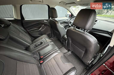 Внедорожник / Кроссовер Ford Kuga 2015 в 