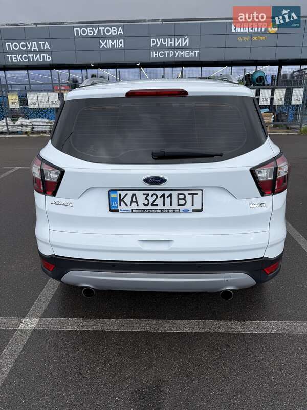 Внедорожник / Кроссовер Ford Kuga 2019 в Киеве
