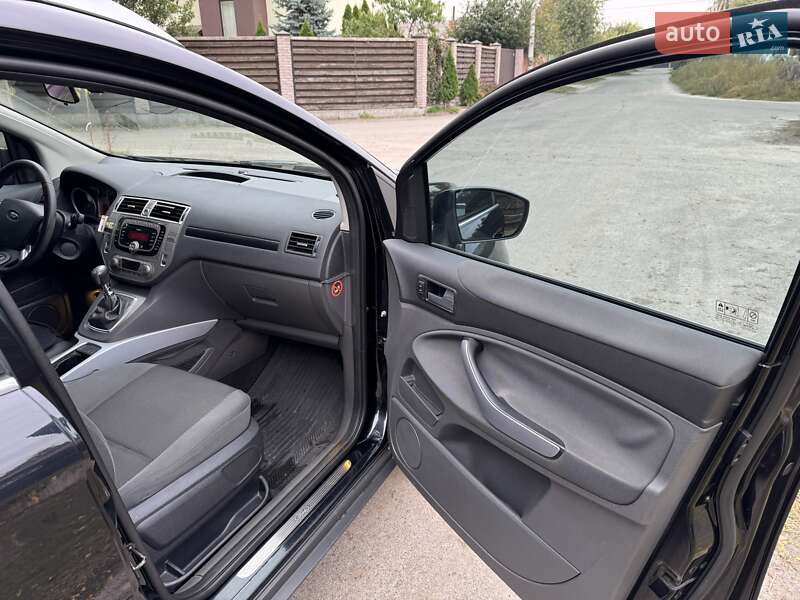 Внедорожник / Кроссовер Ford Kuga 2010 в Киеве