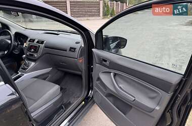 Внедорожник / Кроссовер Ford Kuga 2010 в 