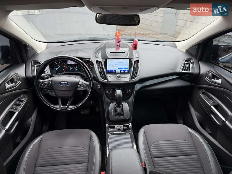 Внедорожник / Кроссовер Ford Kuga 2019 в Кривом Роге