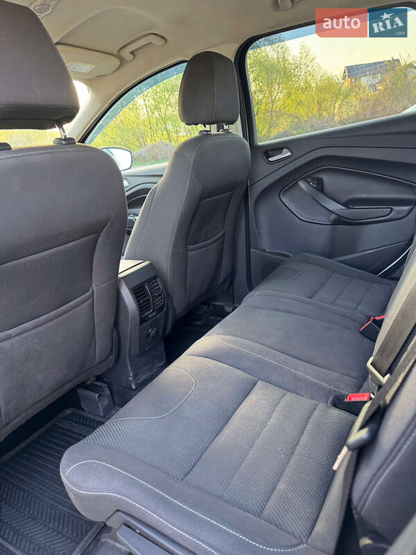 Внедорожник / Кроссовер Ford Kuga 2013 в Киеве фото 13 Внедорожник / Кроссовер Ford Kuga 2013 в Киеве