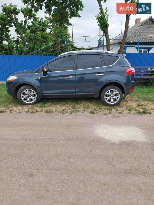 Внедорожник / Кроссовер Ford Kuga 2011 в Кропивницком