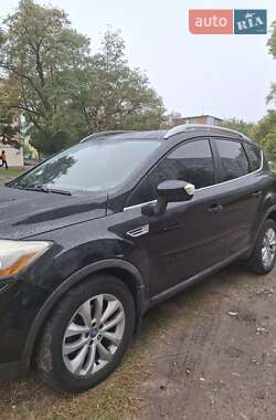 Внедорожник / Кроссовер Ford Kuga 2011 в 