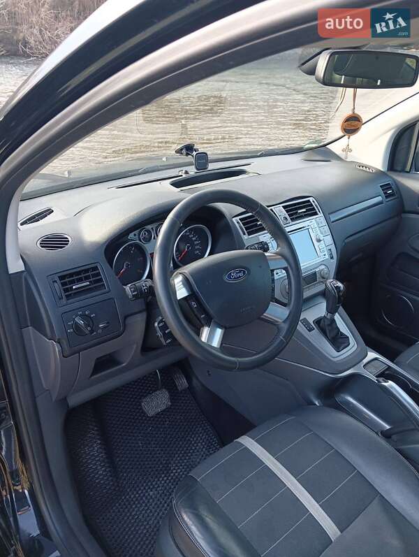 Внедорожник / Кроссовер Ford Kuga 2011 в Ивано-Франковске