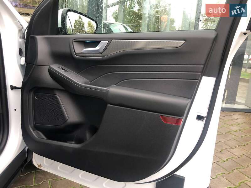 Внедорожник / Кроссовер Ford Kuga 2024 в Одессе фото 14 Внедорожник / Кроссовер Ford Kuga 2024 в Одессе