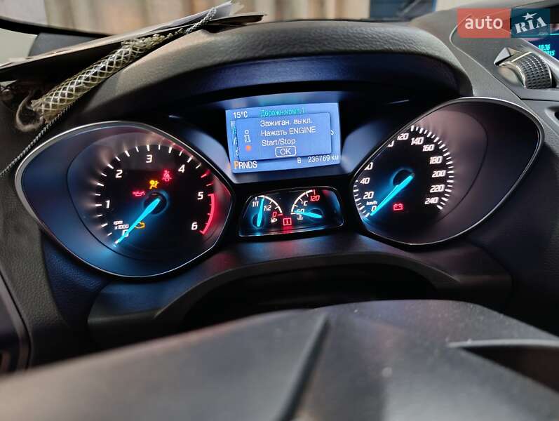 Внедорожник / Кроссовер Ford Kuga 2015 в Киеве