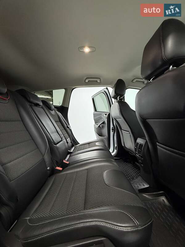 Внедорожник / Кроссовер Ford Kuga 2015 в Одессе фото 33 Внедорожник / Кроссовер Ford Kuga 2015 в Одессе