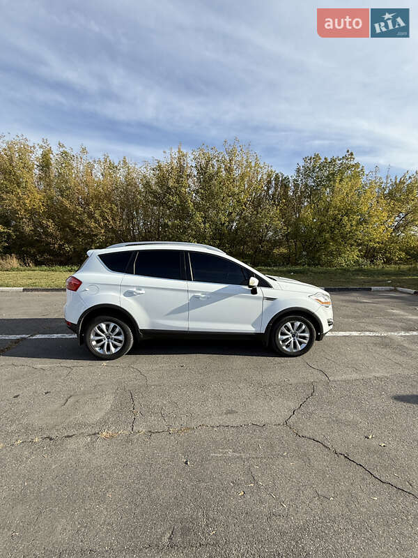 Внедорожник / Кроссовер Ford Kuga 2011 в Харькове
