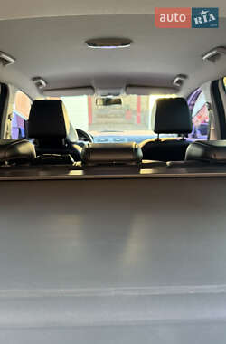 Внедорожник / Кроссовер Ford Kuga 2011 в 