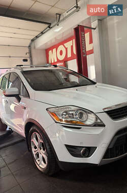 Внедорожник / Кроссовер Ford Kuga 2011 в 